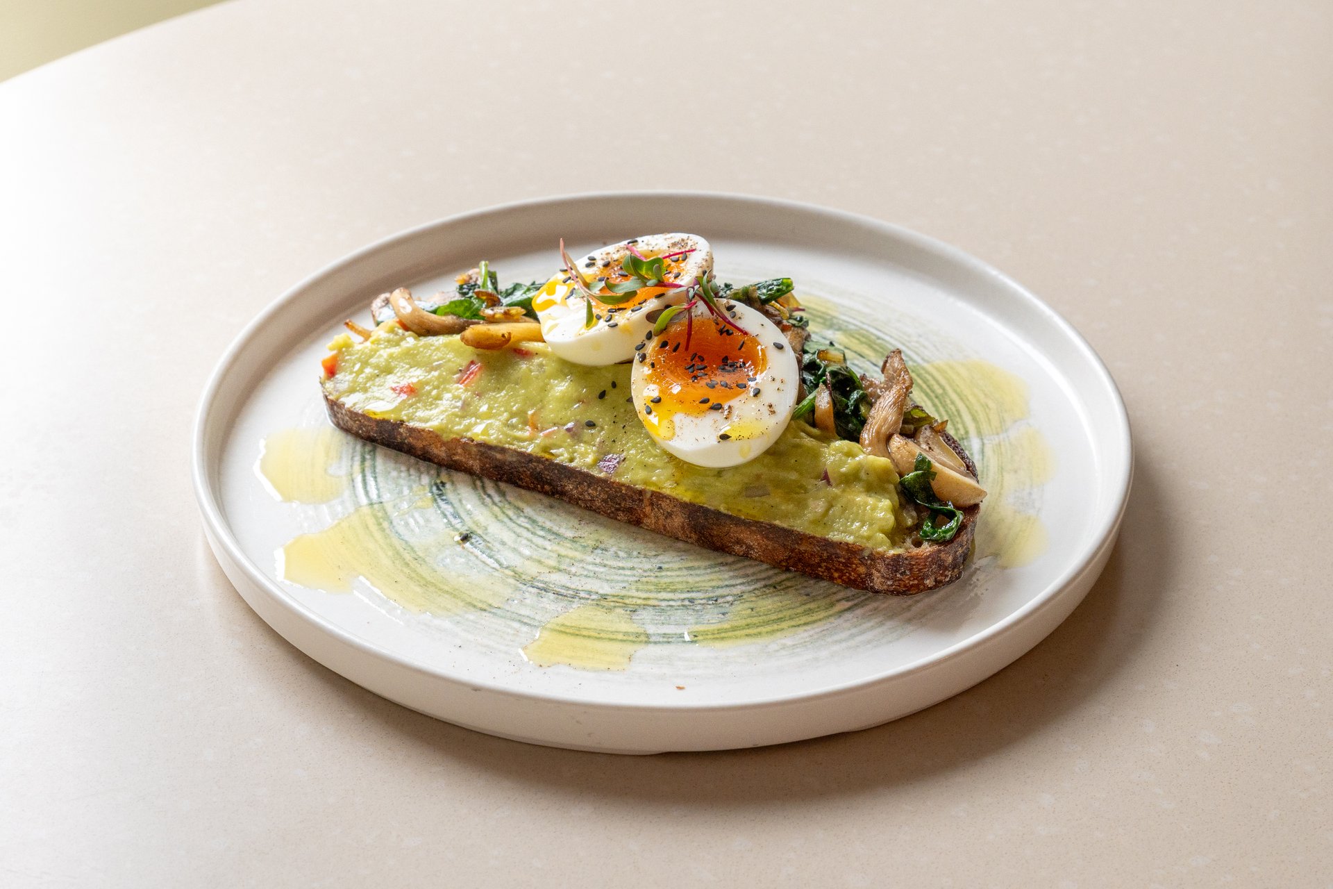 Avokado tost — DOZA