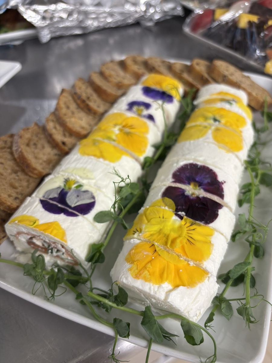 Savoury roll with edible flowers